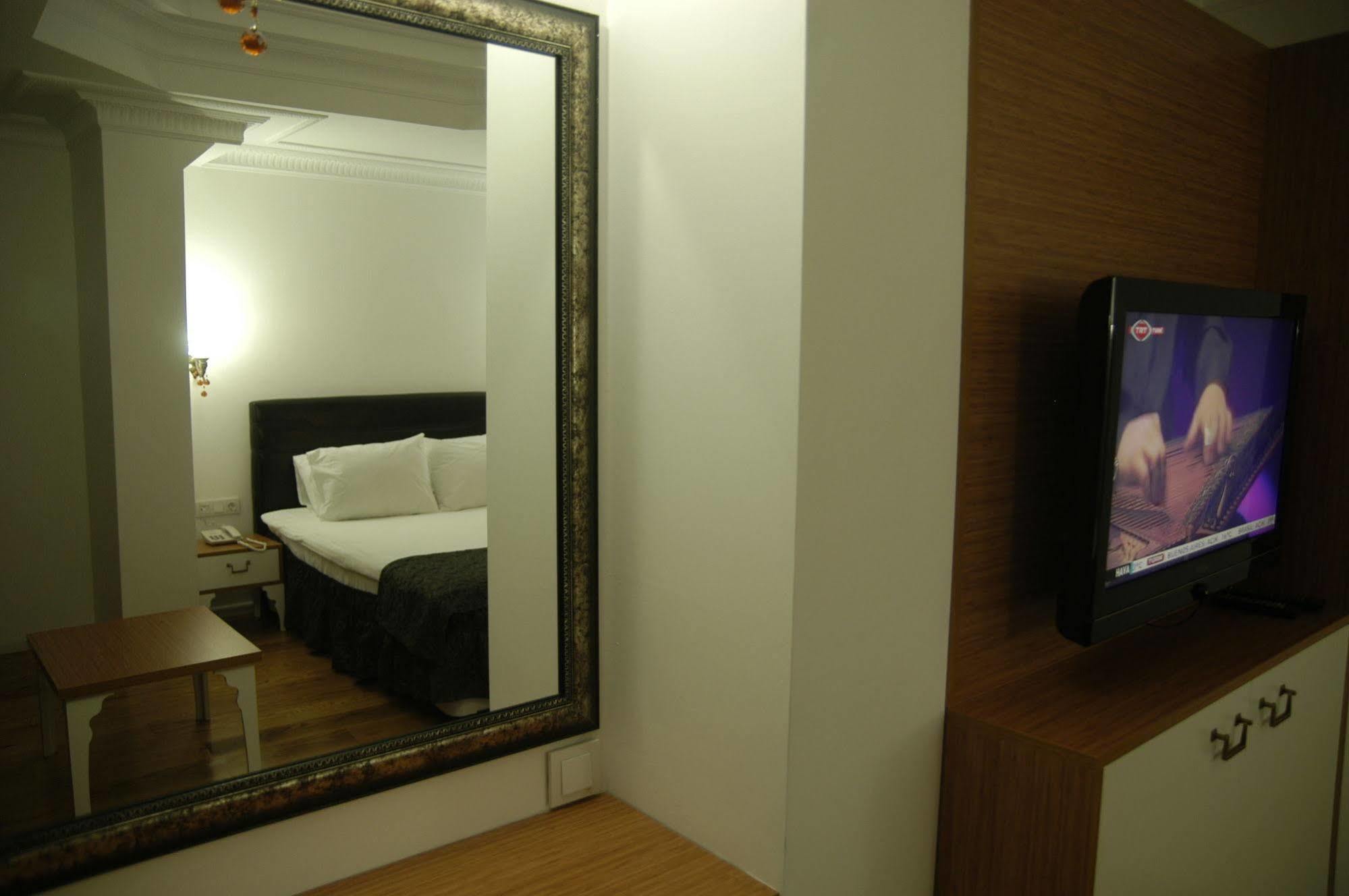 Jakaranda Hotel Κωνσταντινούπολη Εξωτερικό φωτογραφία