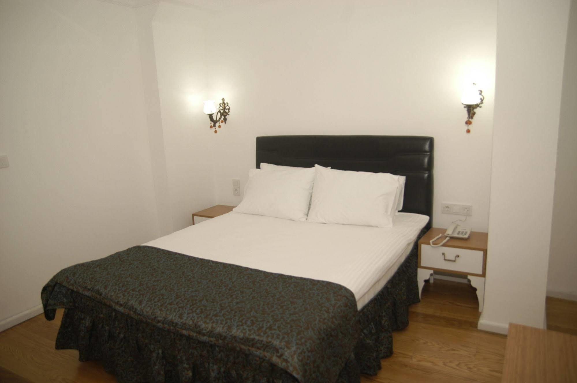 Jakaranda Hotel Κωνσταντινούπολη Εξωτερικό φωτογραφία