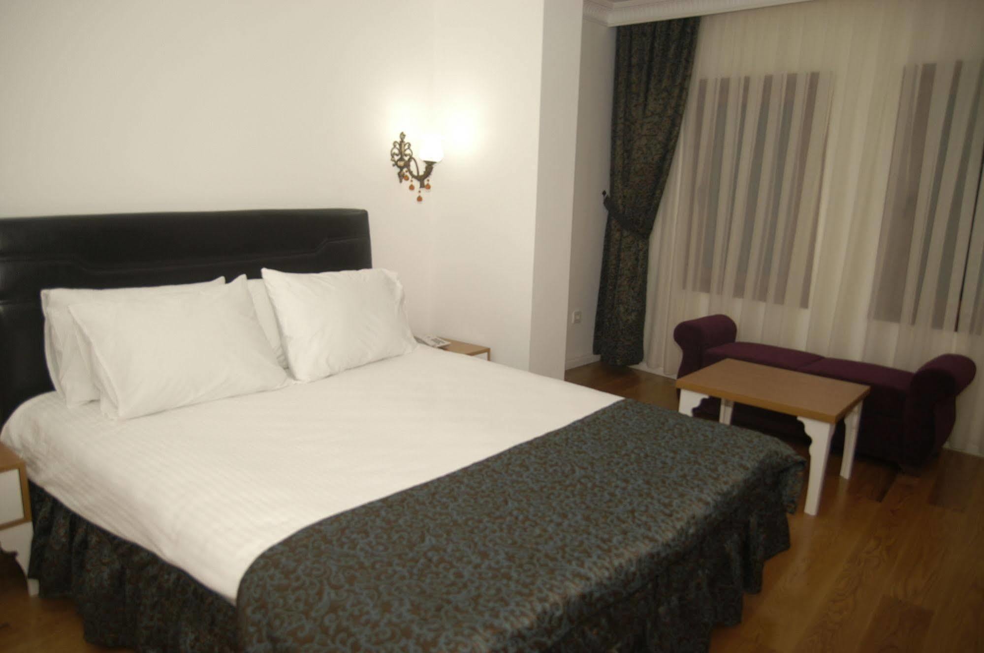 Jakaranda Hotel Κωνσταντινούπολη Εξωτερικό φωτογραφία